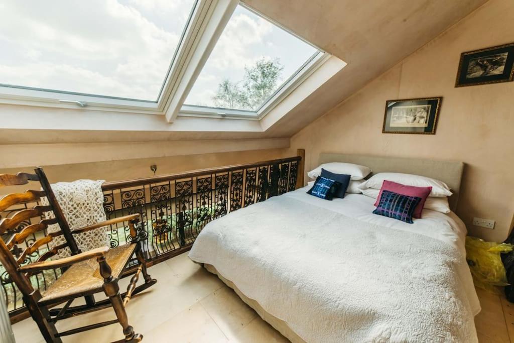 Romantic Country Annex With Views - 10 Min To Bath Cold Ashton Екстер'єр фото